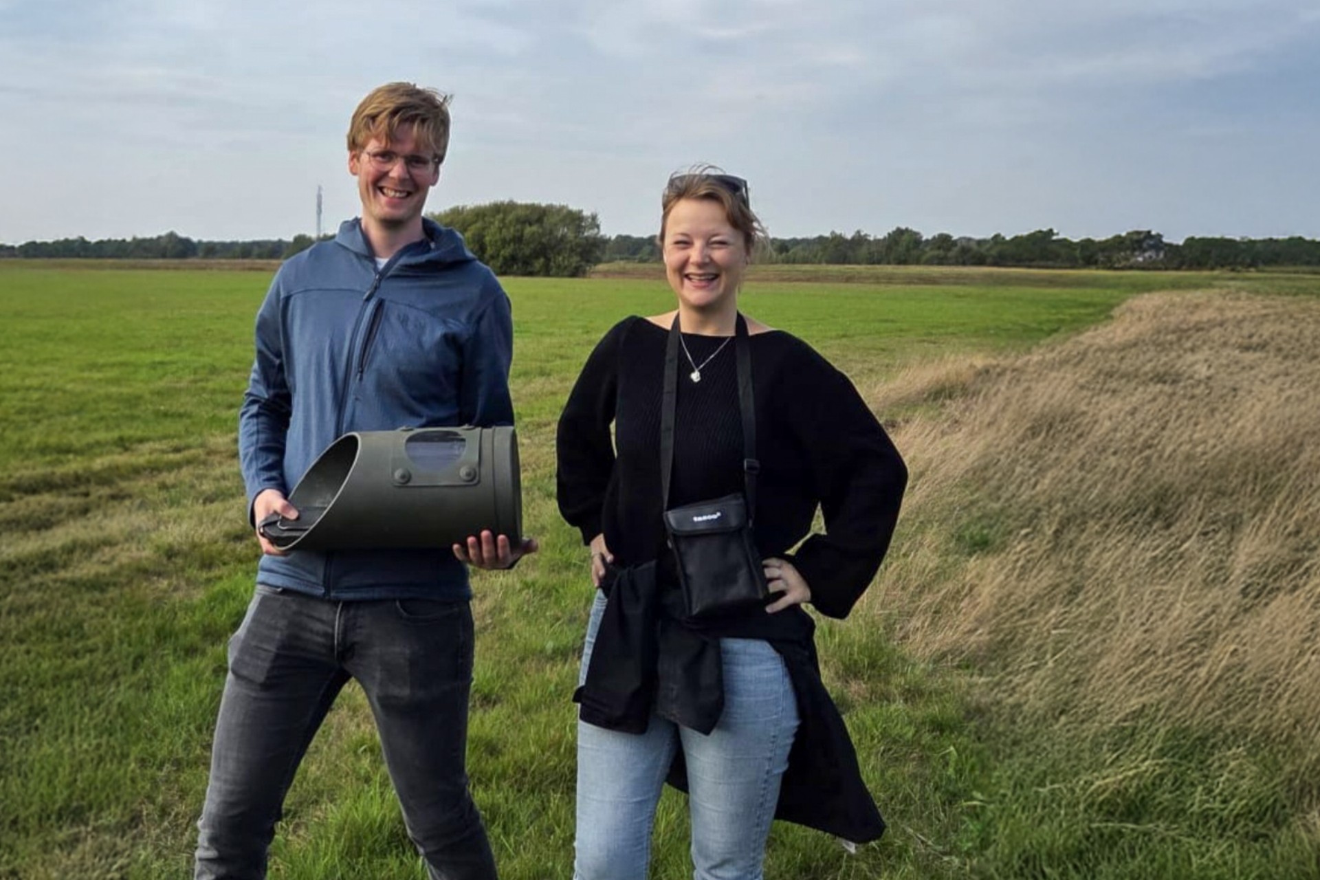 Ecologen Joost en Suzanne van De Roever tijdens ecologisch veldonderzoek – deskundig en praktisch advies